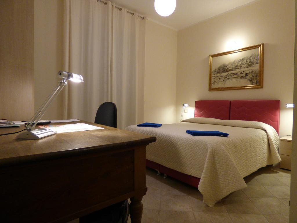 Hotel Anania Cagliari Camera foto